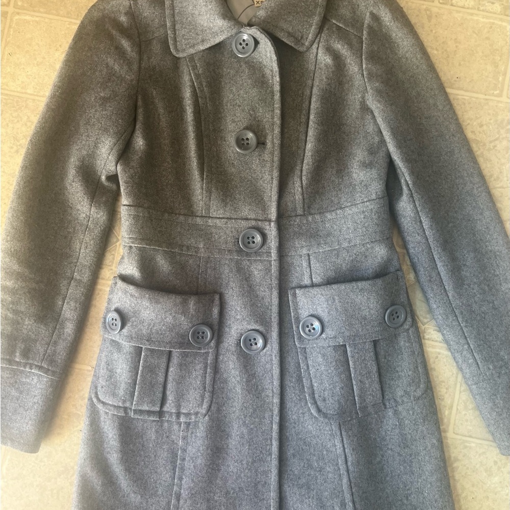 Elegant Women's Gray Pea Coat